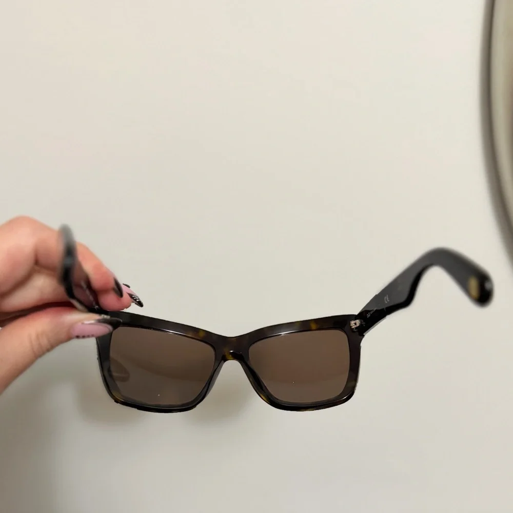 D&G Dolce & Gabbana Women’s Tortoiseshell Oversized Sunglasses DD3080 502/73